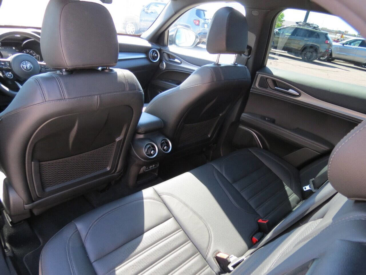 Used 2021 Alfa Romeo Stelvio Ti Sport image 38