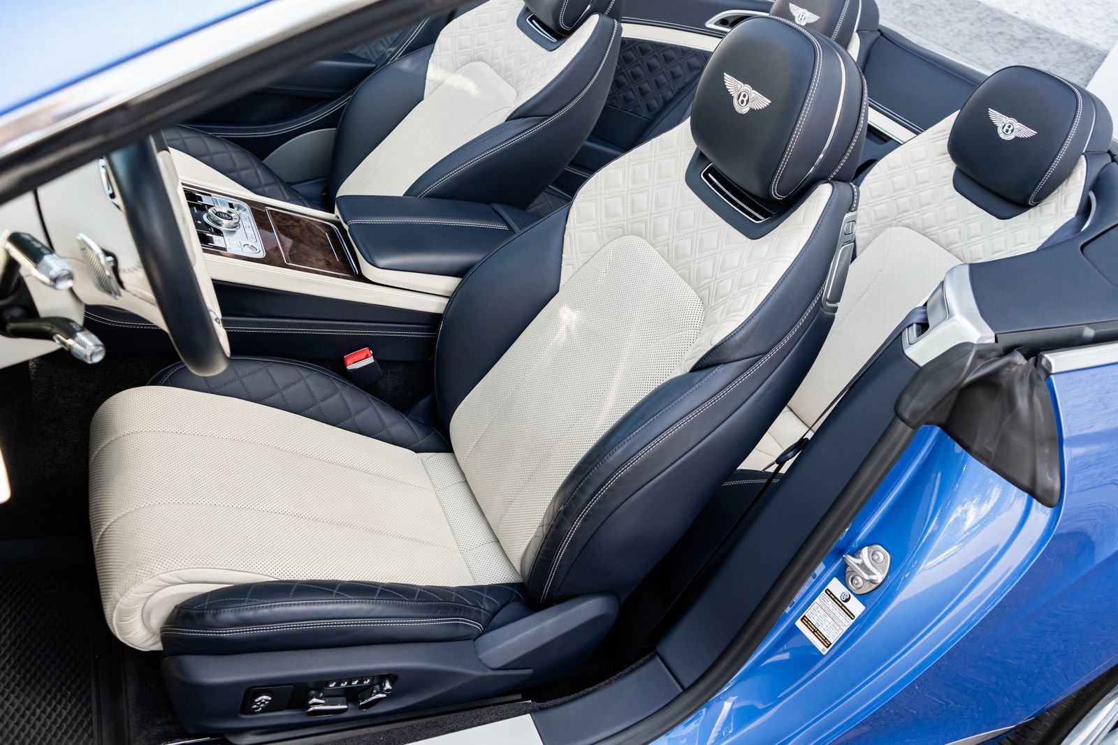 Used 2020 Bentley Continental GT AWD/4WD image 25