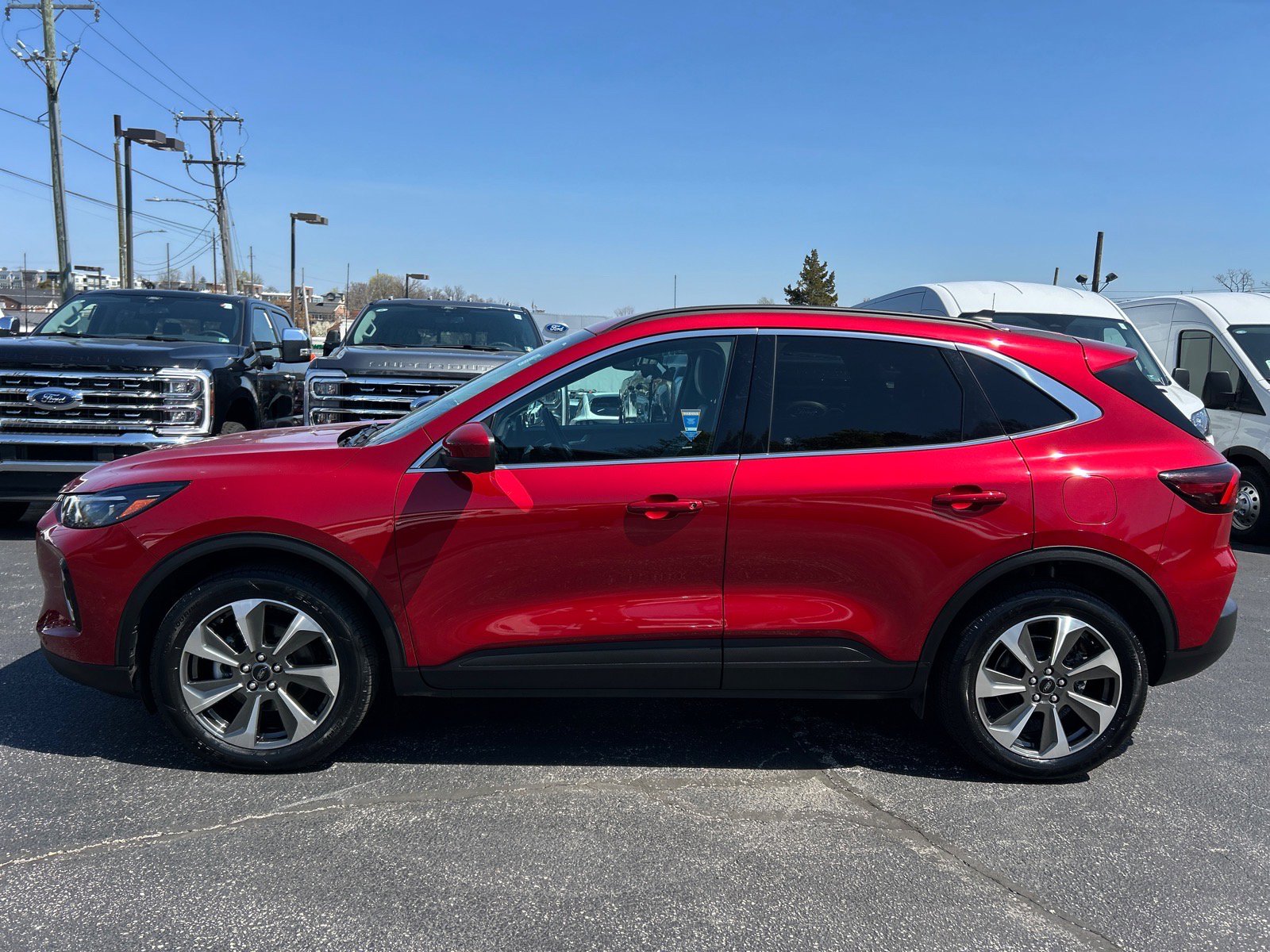 Certified 2023 Ford Escape Platinum AWD/4WD image 4