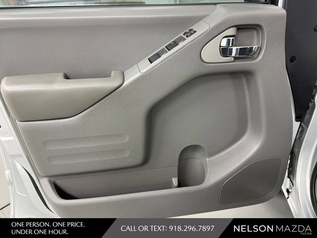 Used 2019 Nissan Frontier SV RWD image 18