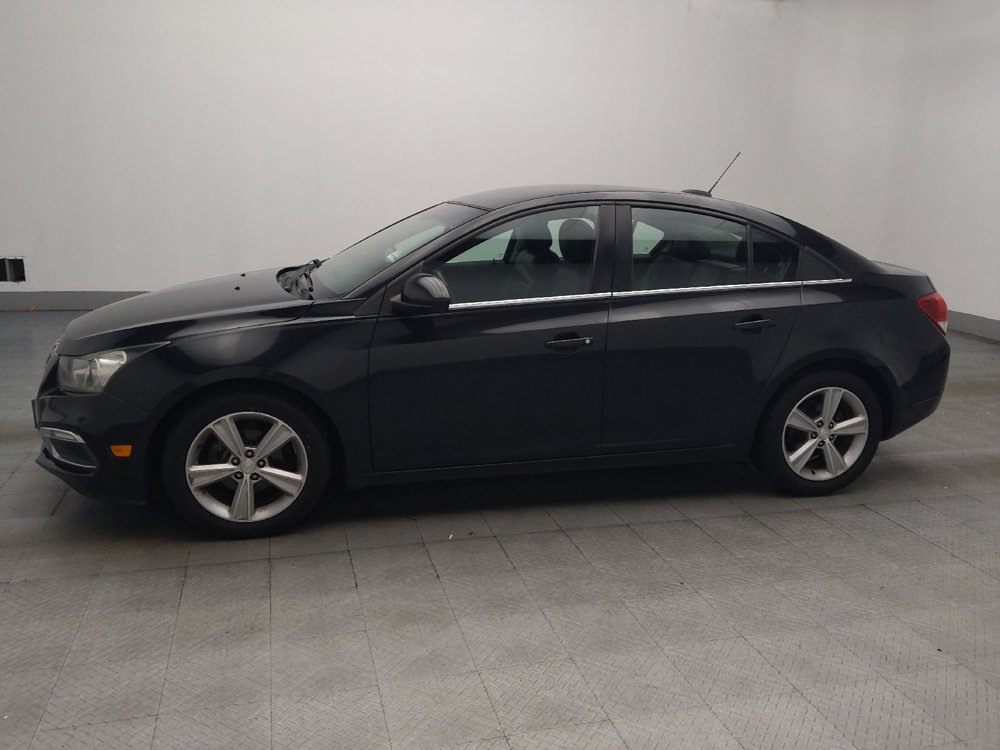 Used 2015 Chevrolet Cruze LT FWD image 2