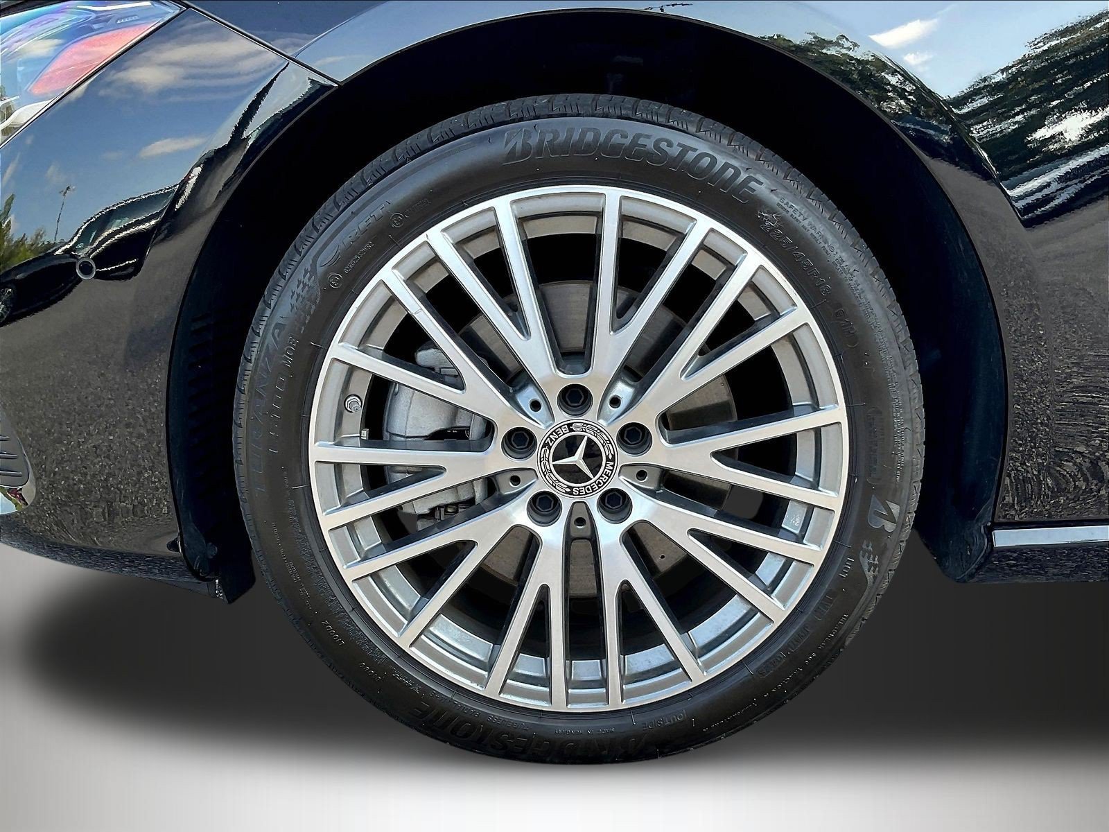 Used 2025 Mercedes-Benz CLA 250 4MATIC image 34