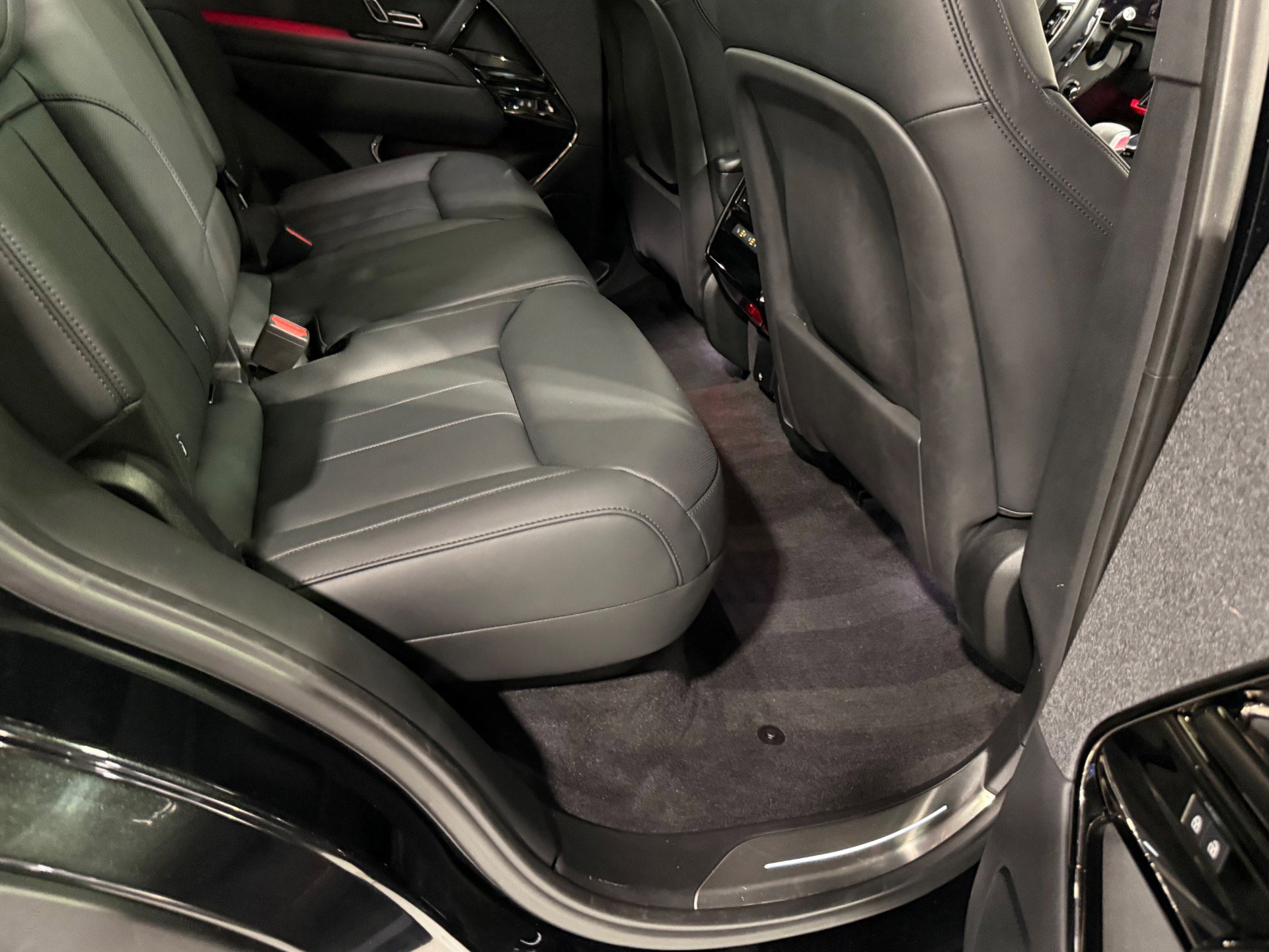 Used 2023 Land Rover Range Rover Sport SE image 53