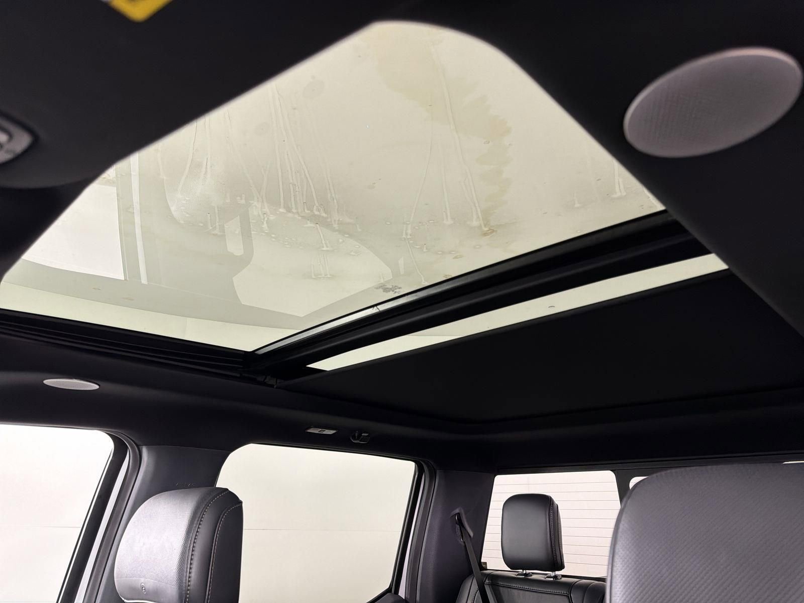 Used 2023 Ford F150 Raptor w/ Raptor Carbon Fiber Package image 9