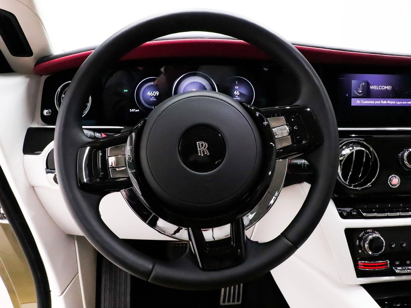 Used 2024 Rolls-Royce Spectre w/ Spectre Launch Package image 36
