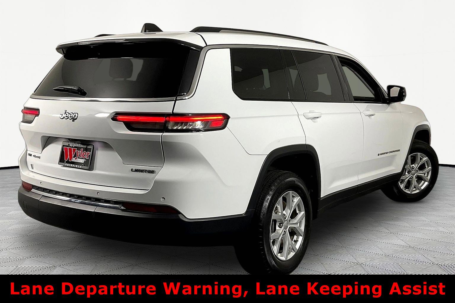 Used 2023 Jeep Grand Cherokee L Limited AWD/4WD image 6