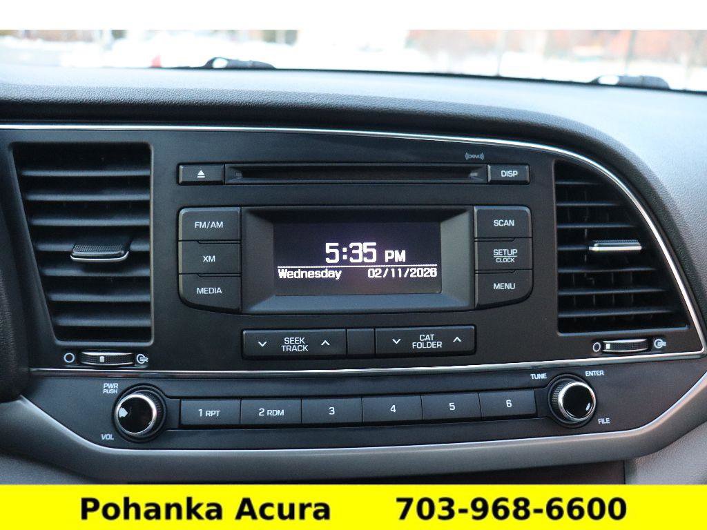 Used 2017 Hyundai Elantra SE image 14