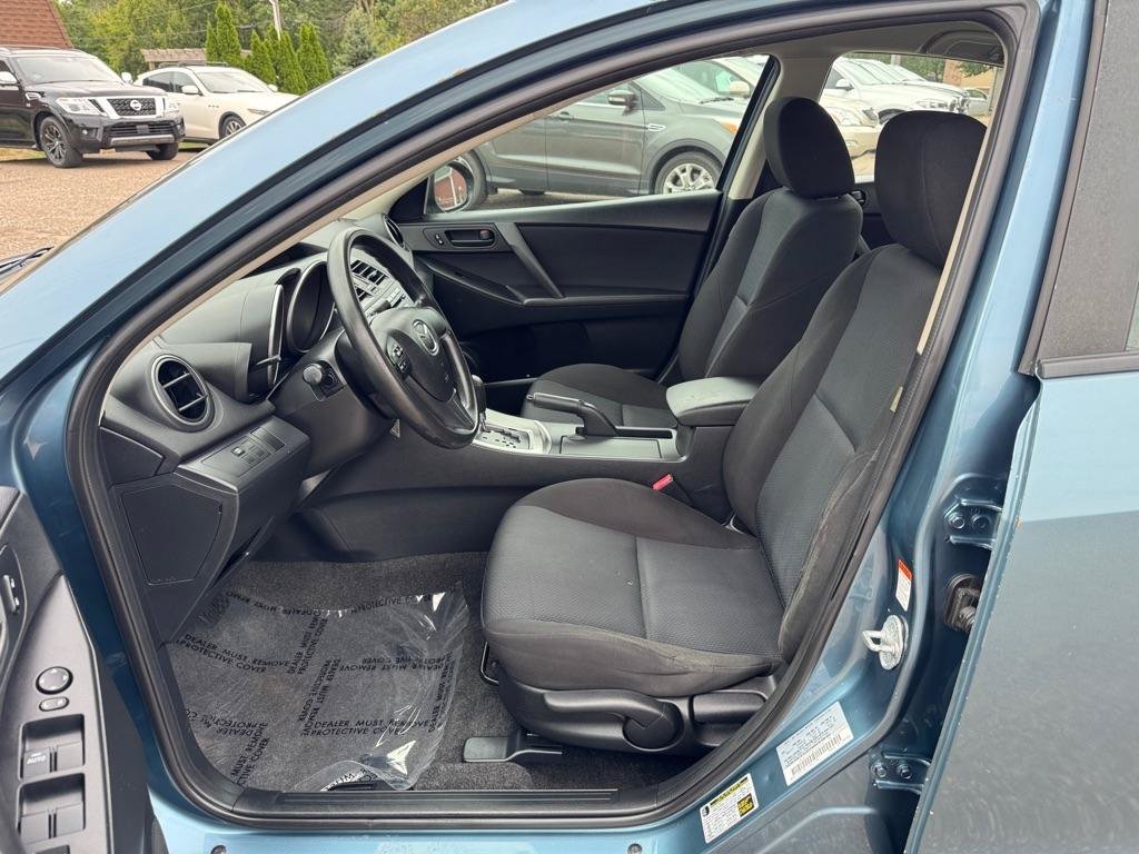 Used 2011 MAZDA MAZDA3 i Sport FWD image 13