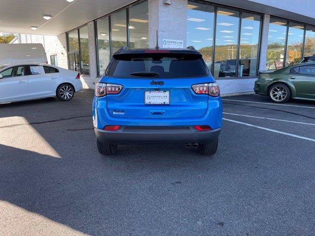 Used 2022 Jeep Compass Latitude w/ Convenience Group AWD/4WD image 6