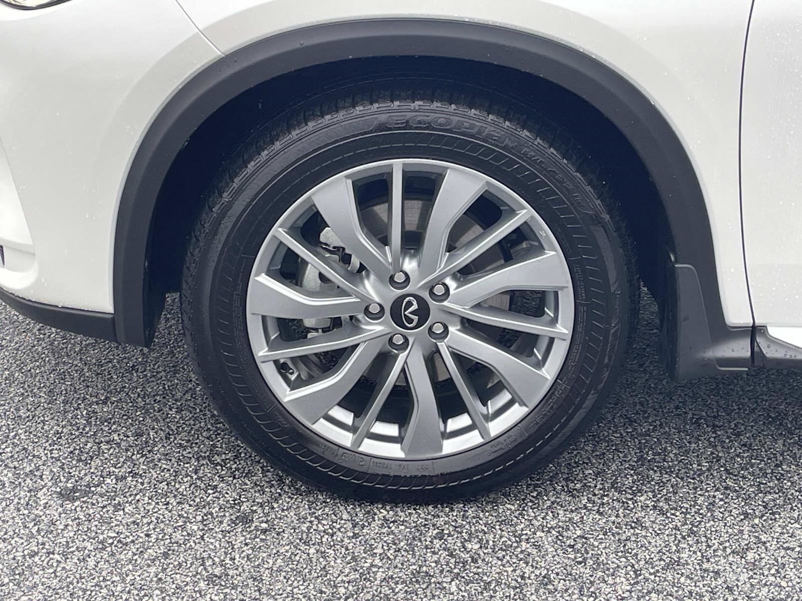 Certified 2025 INFINITI QX50 Luxe AWD/4WD image 7
