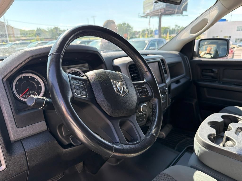 Used 2019 RAM 1500 Express w/ Wheel & Sound Group AWD/4WD image 15
