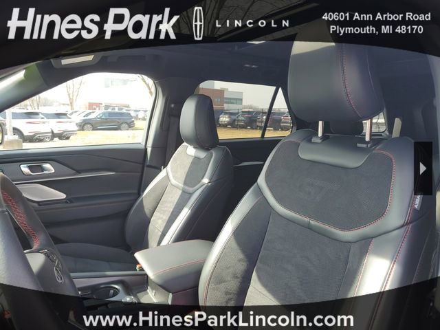Used 2025 Ford Explorer ST w/ Sun And Sound Package image 11