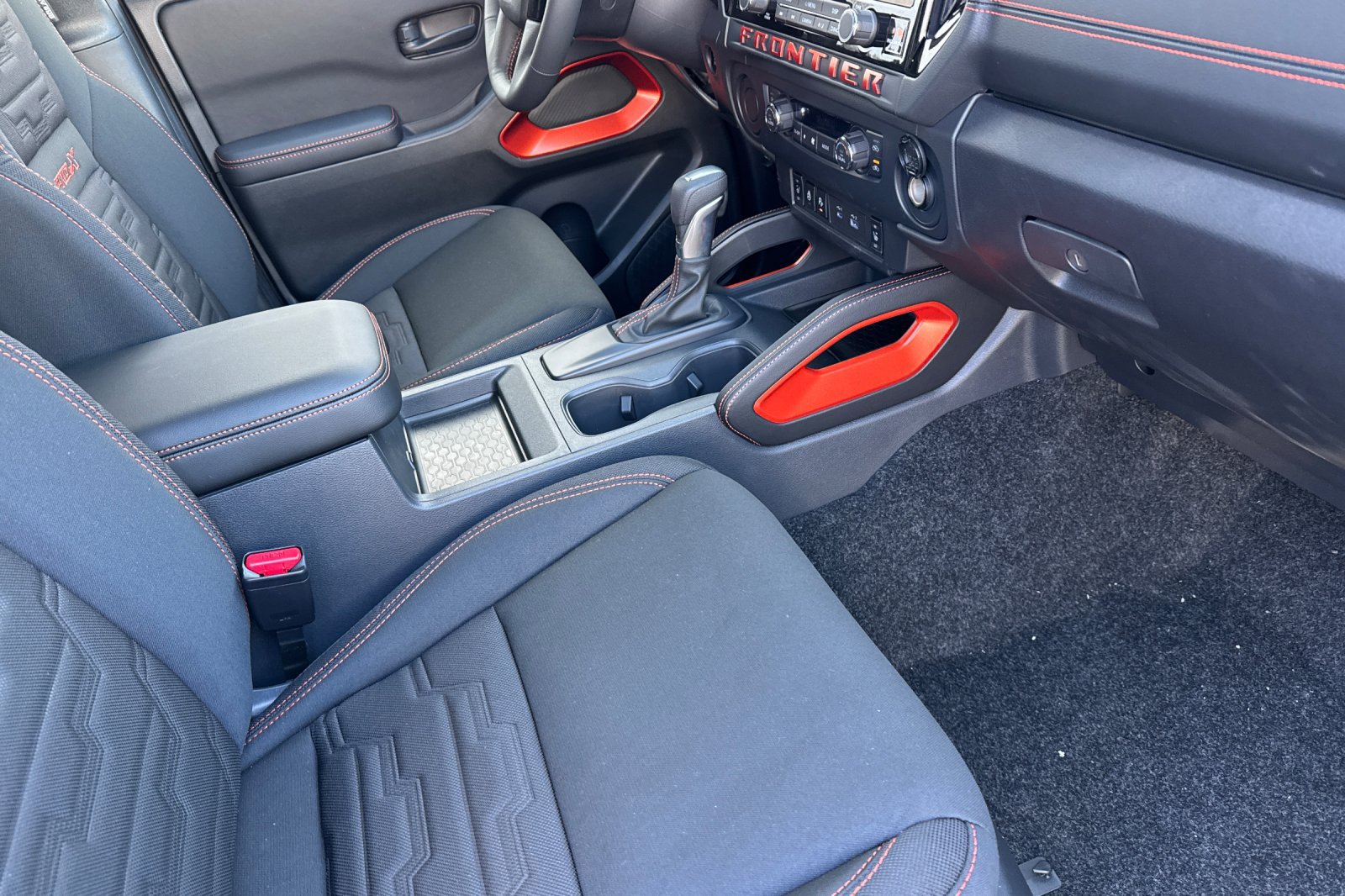 New 2026 Nissan Frontier Pro-X w/ Tow Package RWD image 12