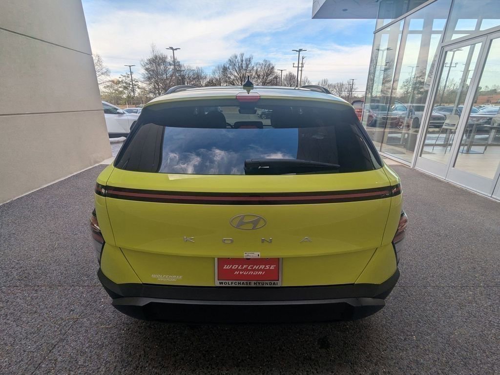 Used 2024 Hyundai Kona SEL image 5