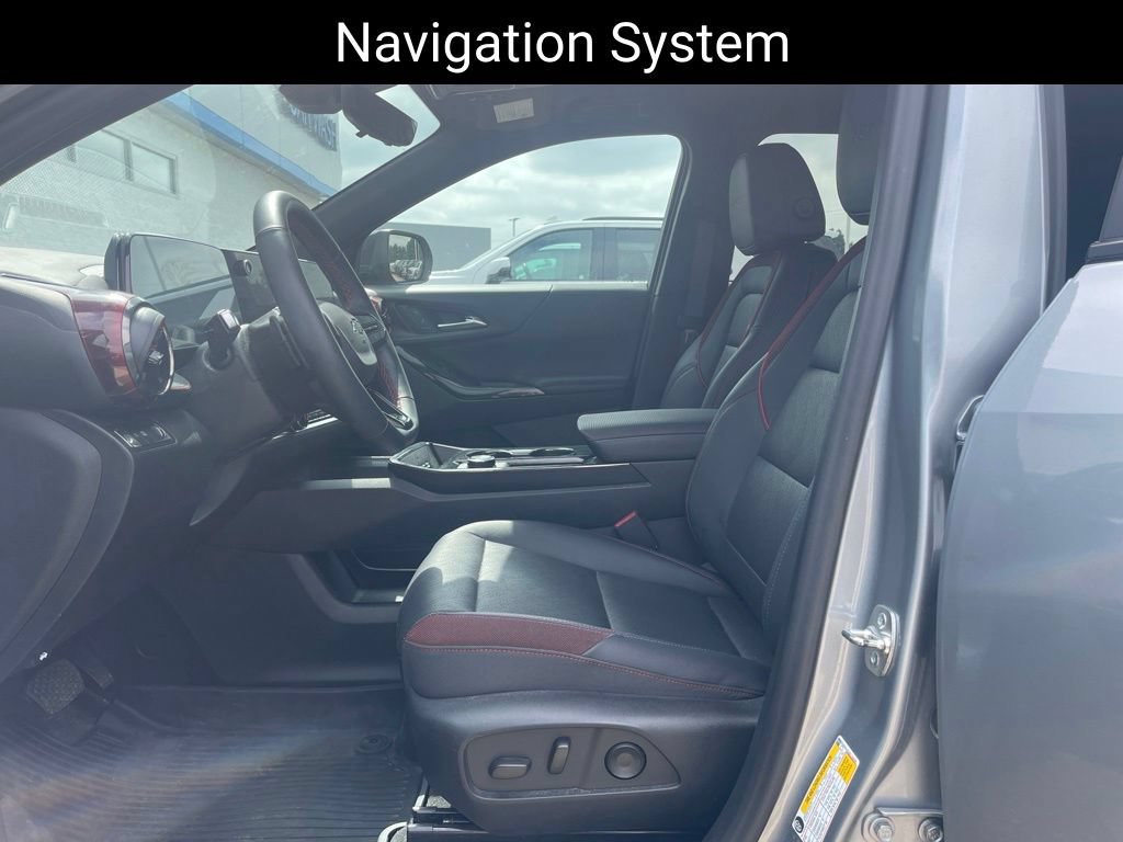 Used 2025 Chevrolet Equinox RS w/ Safety and Technology Package FWD image 12