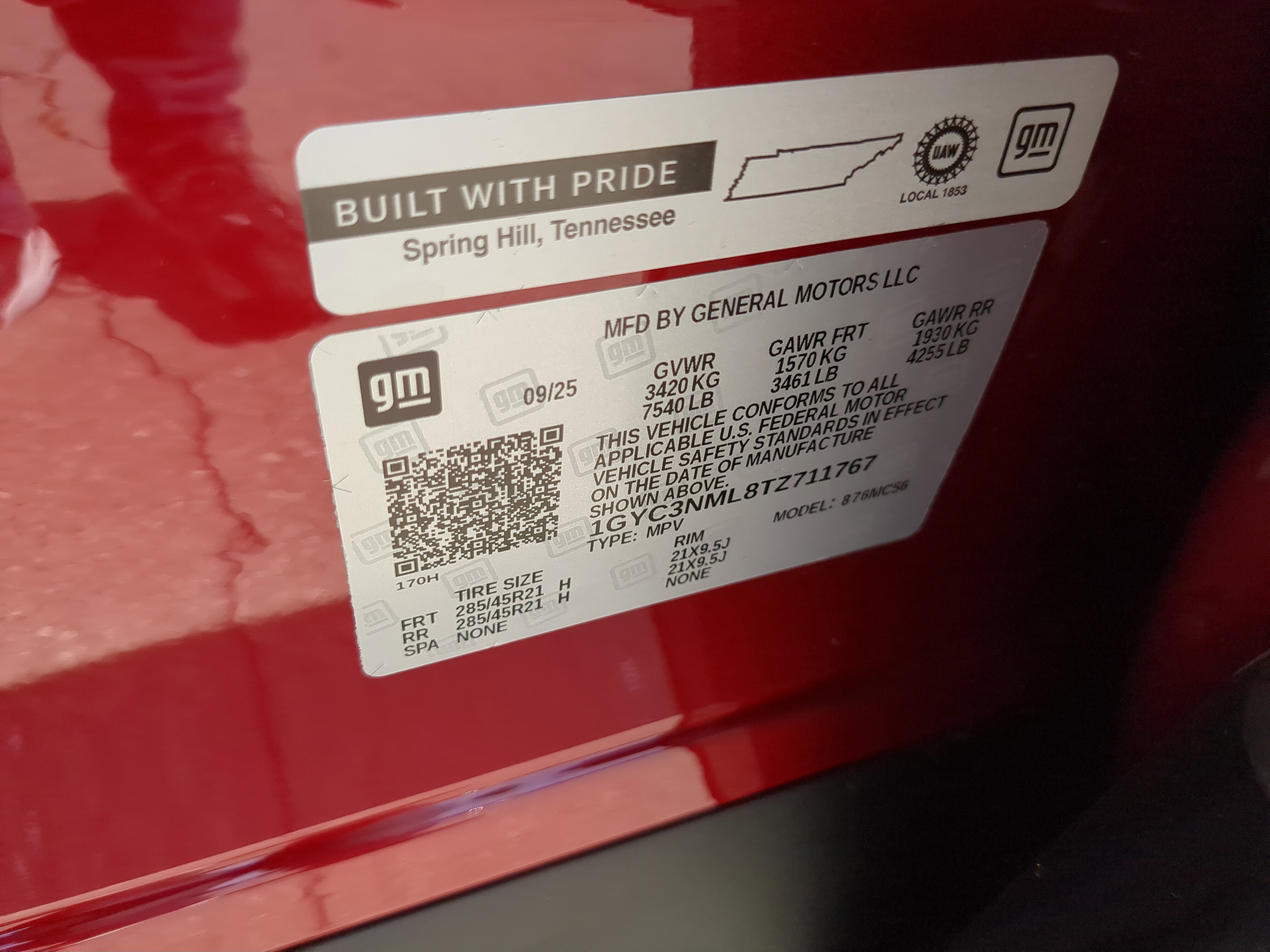 New 2026 Cadillac Vistiq Sport w/ LPO, Floor Liner Package image 36