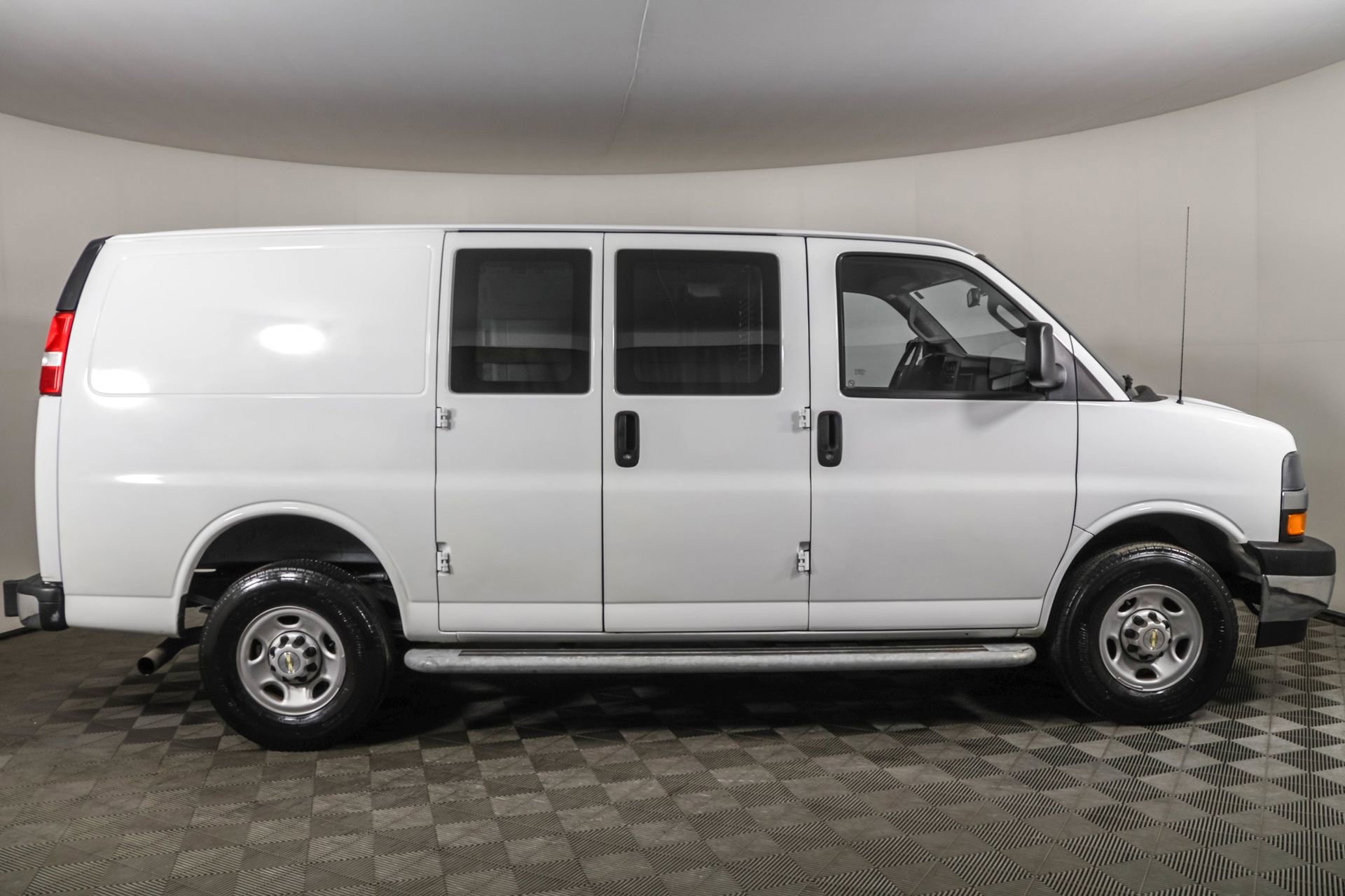 Used 2023 Chevrolet Express 2500 w/ Driver Convenience Package image 13