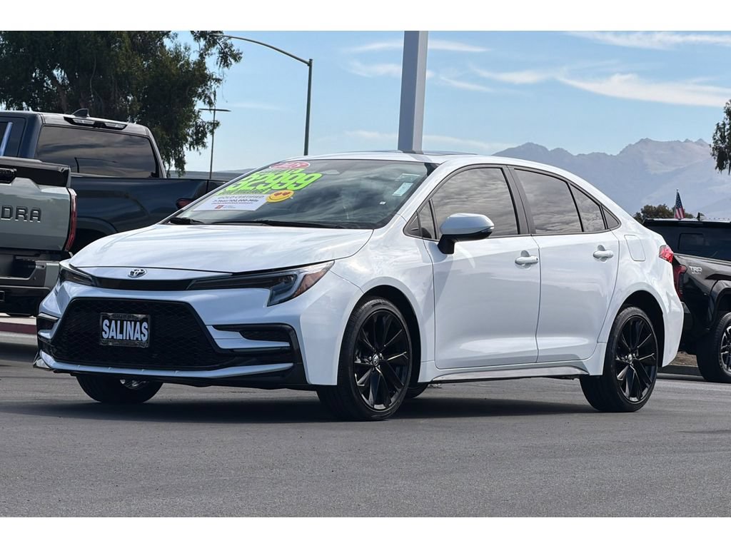 Certified 2025 Toyota Corolla SE w/ SE Premium Package FWD image 8