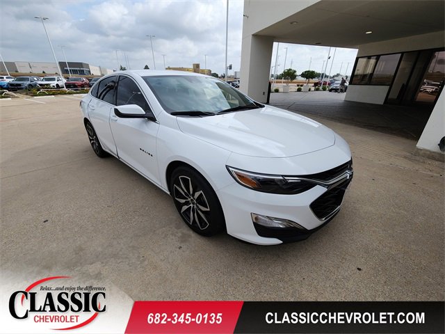 Used 2023 Chevrolet Malibu RS w/ LPO, Floor Liner Package FWD image 1