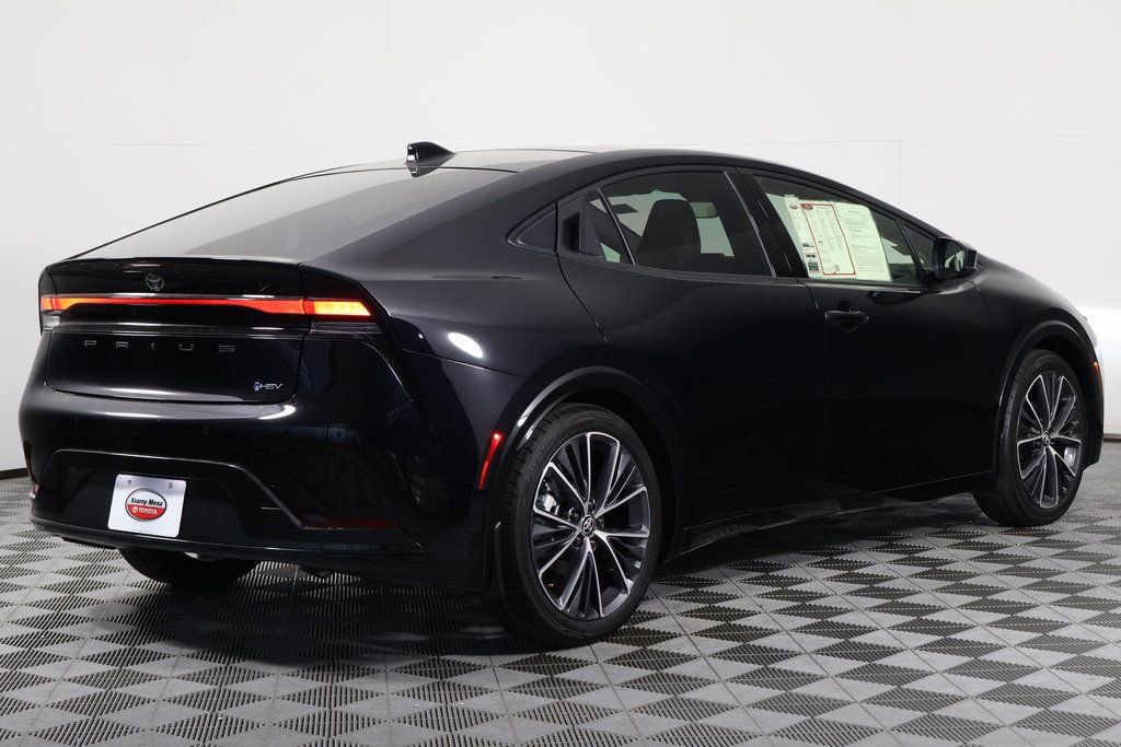 Used 2026 Toyota Prius XLE image 4