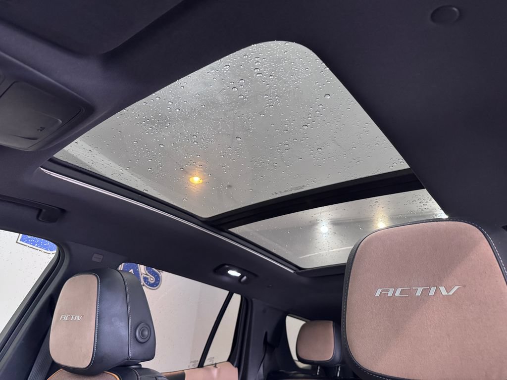 Certified 2025 Chevrolet Equinox ACTIV w/ Safety and Technology Package AWD/4WD image 20