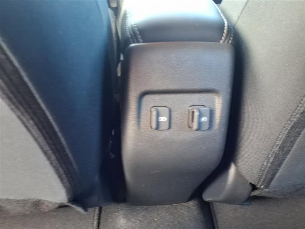 Used 2024 Nissan Kicks SV image 28