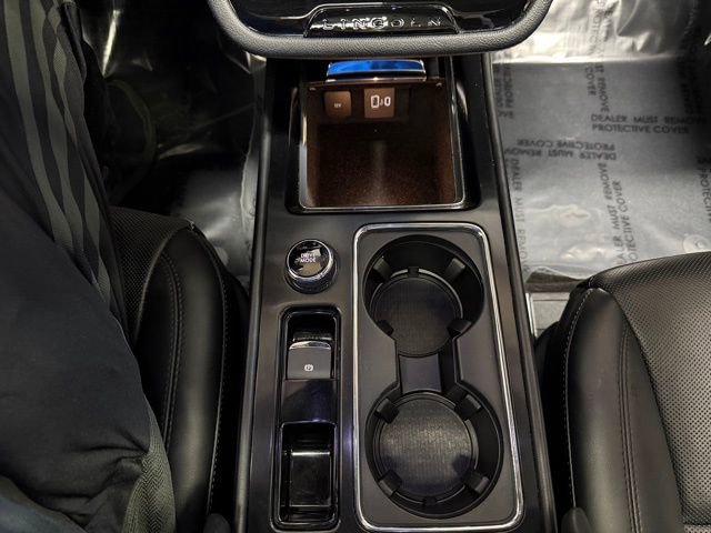 Used 2022 Lincoln Corsair AWD w/ Premium Package image 38