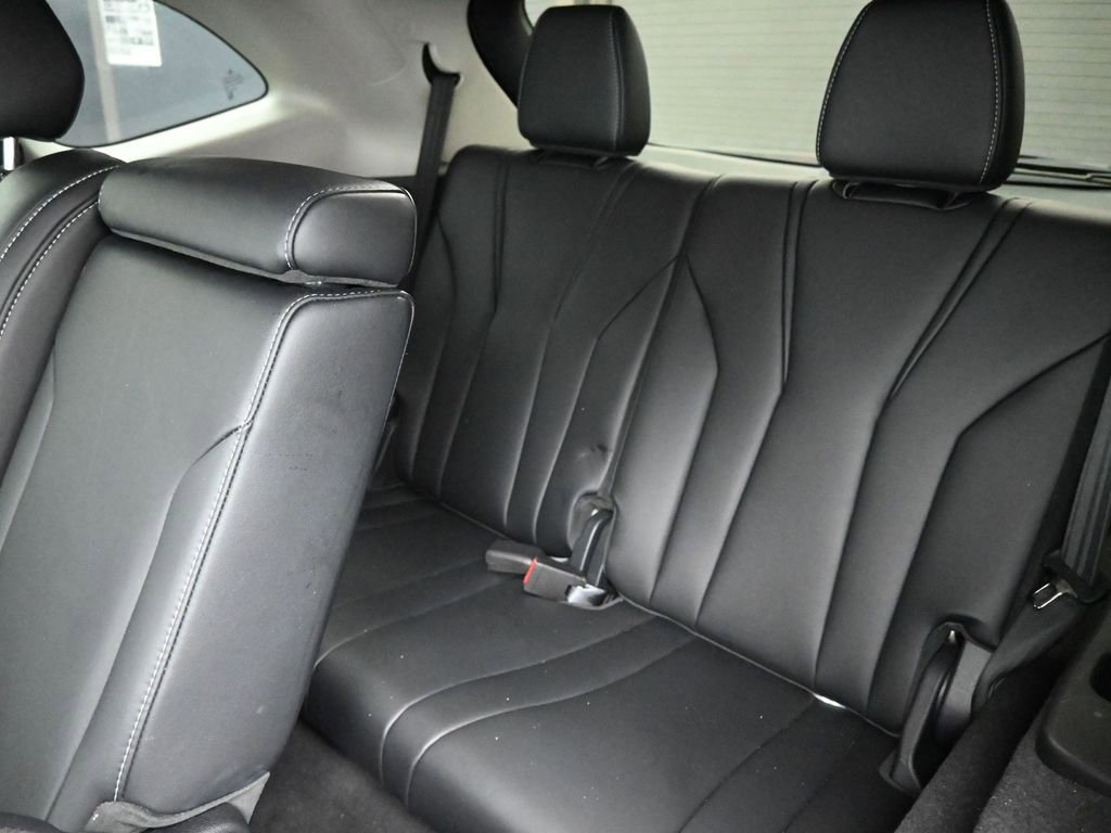 Used 2024 Acura MDX SH-AWD w/ Technology Package image 13