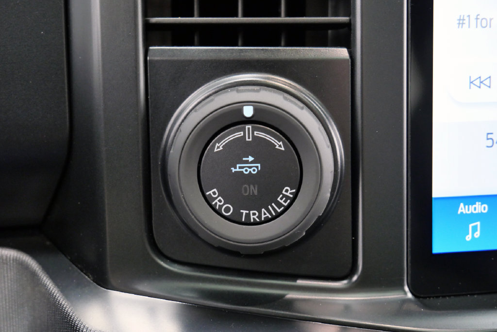 Used 2023 Ford F250 Platinum w/ Tremor Off-Road Package AWD/4WD image 32