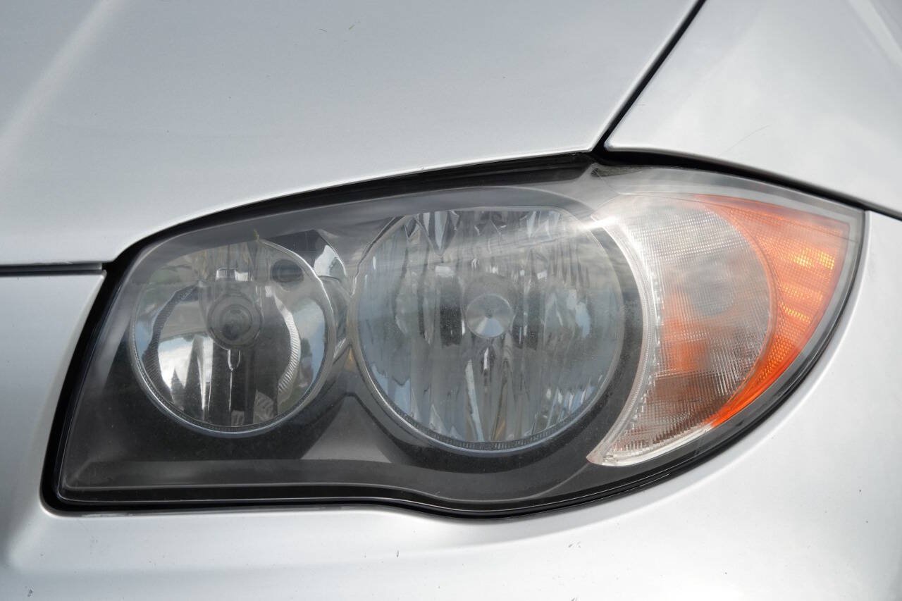 Used 2009 BMW 128i Convertible RWD image 40