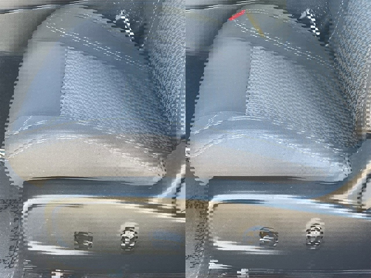 Used 2019 Dodge Challenger SXT image 19