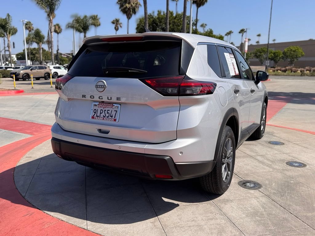 Certified 2024 Nissan Rogue S FWD image 8