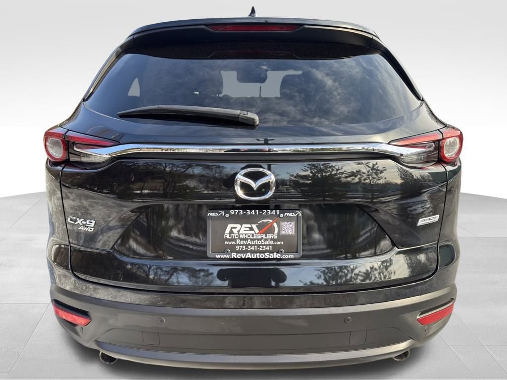 Used 2018 MAZDA CX-9 Touring w/ Touring Premium Package image 5