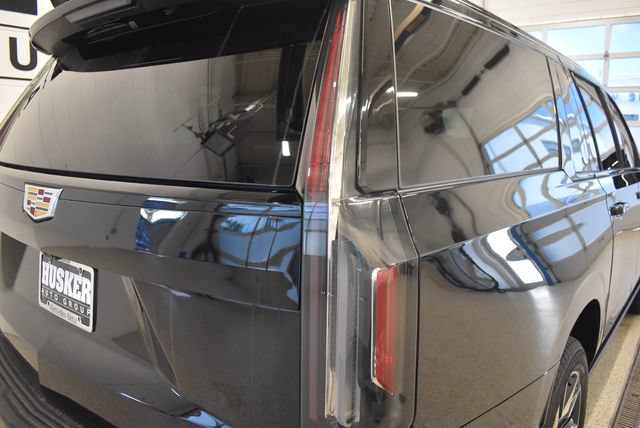 Used 2023 Cadillac Escalade ESV Sport Platinum AWD/4WD image 12