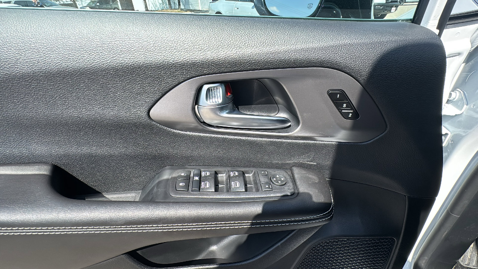 New 2026 Chrysler Pacifica Select FWD image 12