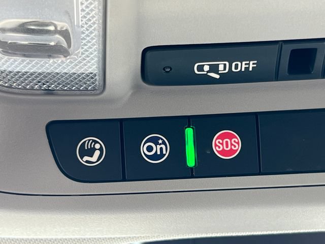 Used 2023 Chevrolet Equinox LT AWD/4WD image 13