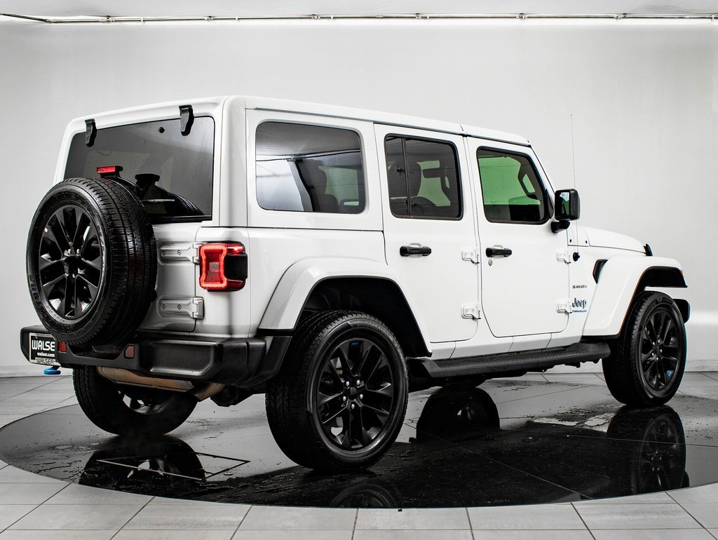 Used 2023 Jeep Wrangler Unlimited Sahara w/ Cold Weather Group image 10