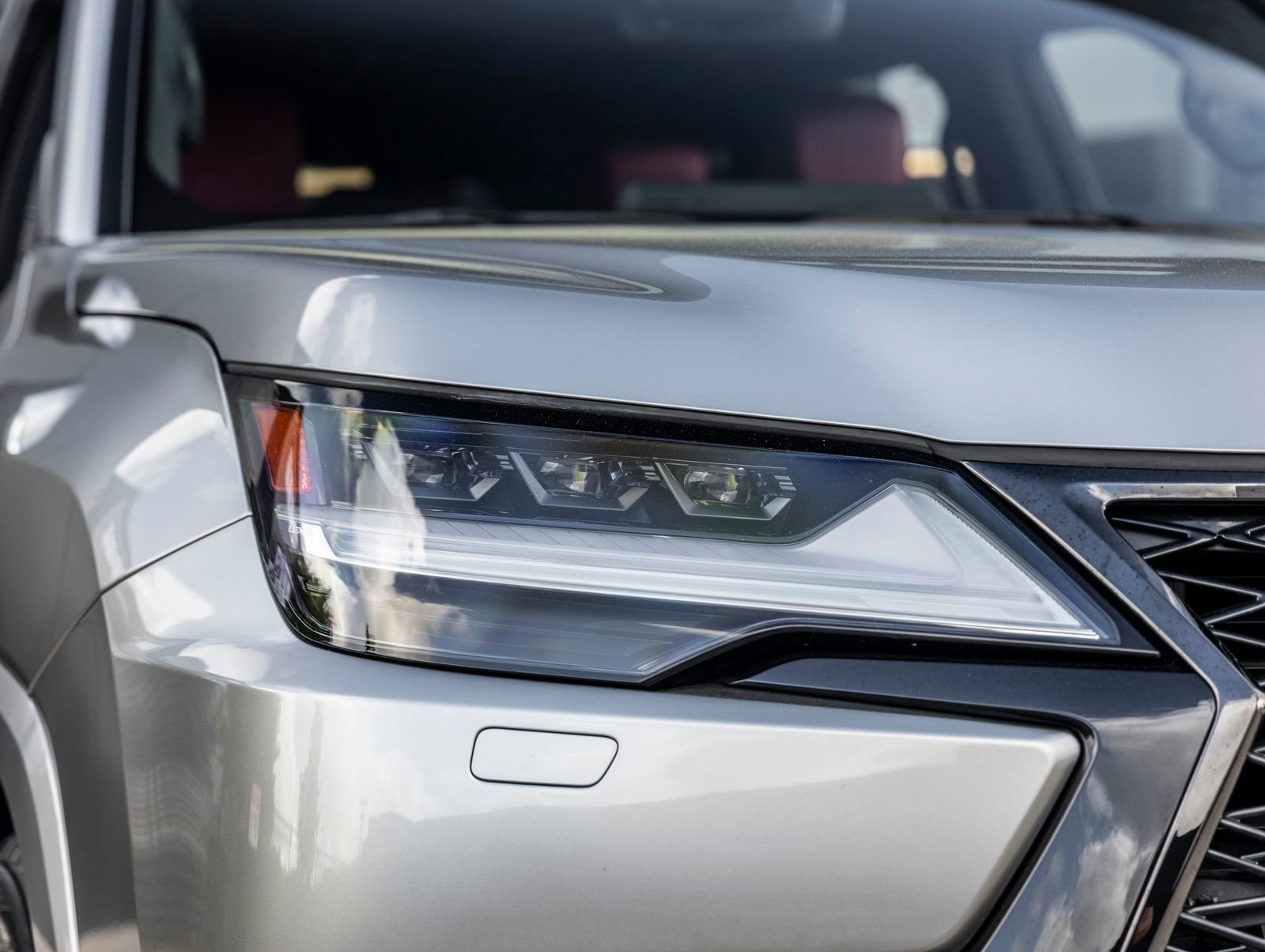Used 2023 Lexus LX 600 F Sport w/ Accessory Package (Z1) image 16