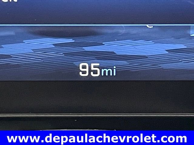 New 2026 Chevrolet Equinox LT image 2