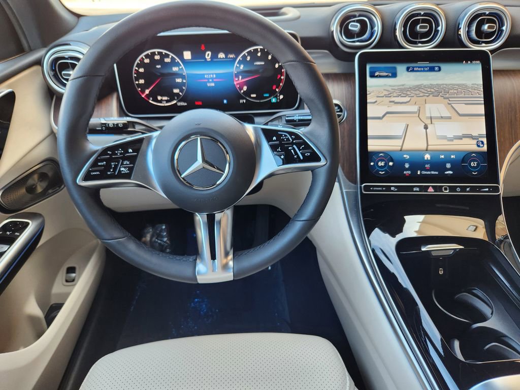 Used 2026 Mercedes-Benz GLC 300 4MATIC image 24