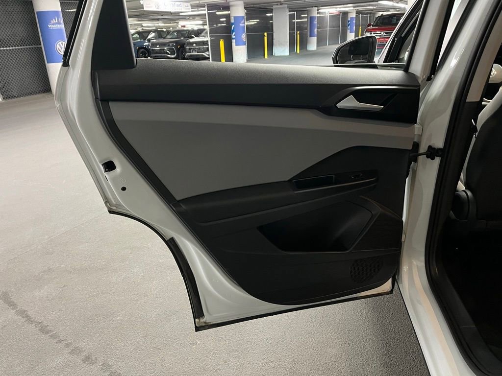 Certified 2022 Volkswagen Taos S image 19