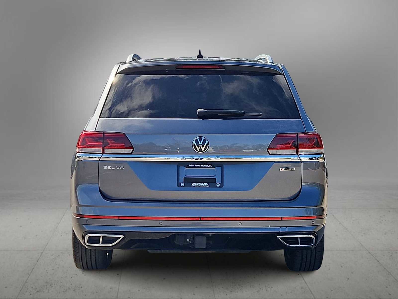 Used 2022 Volkswagen Atlas SEL R-Line image 7