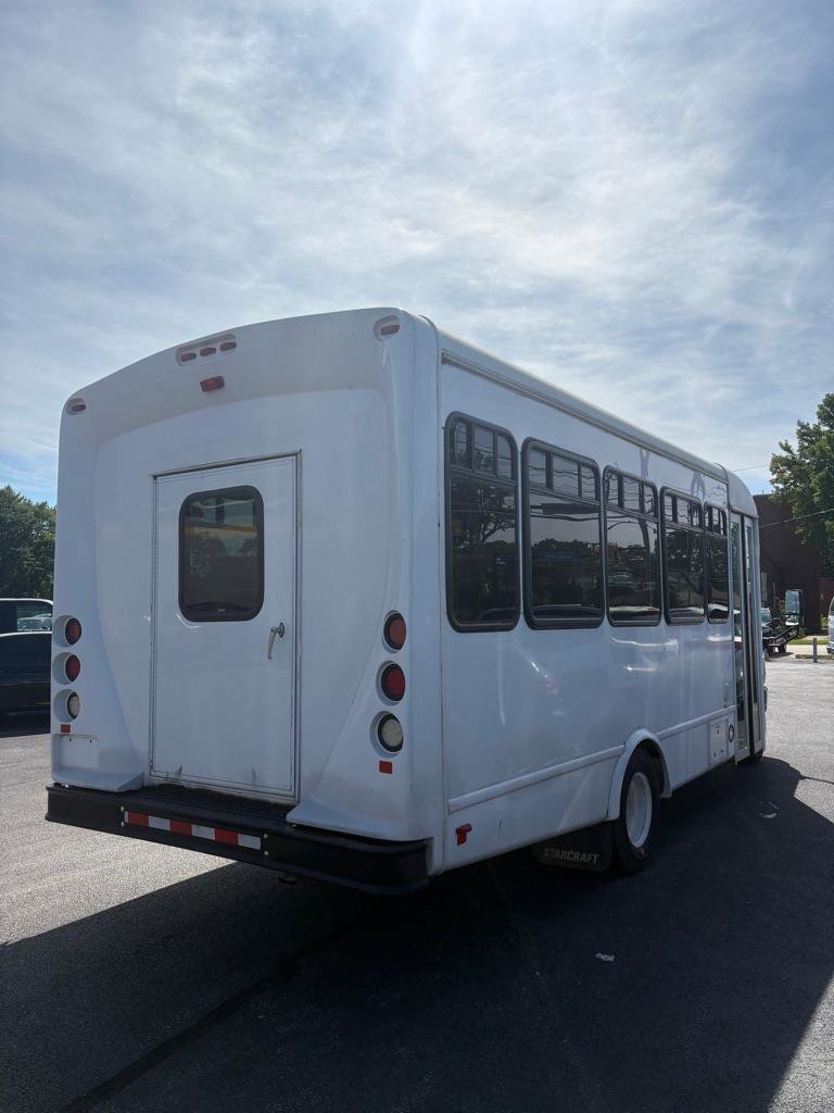 Used 2017 Ford E-450 and Econoline 450 Super Duty w/ Shuttle Bus Prep Package RWD image 3