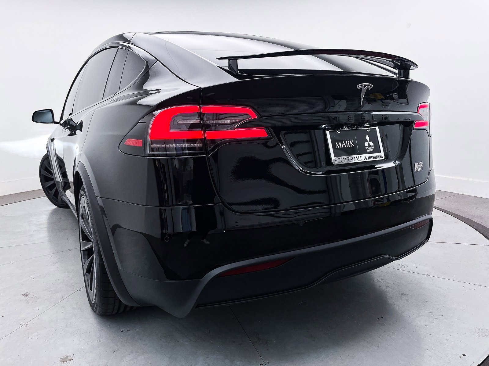 Used 2022 Tesla Model X Plaid image 4