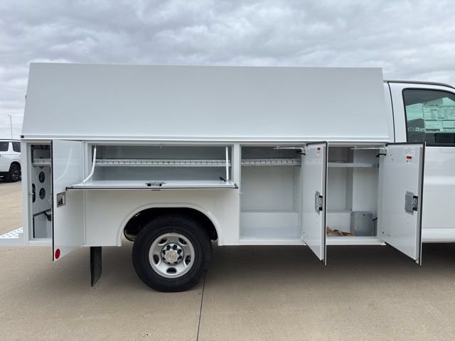 New 2025 Chevrolet Express 3500 w/ Power Convenience Package RWD image 35