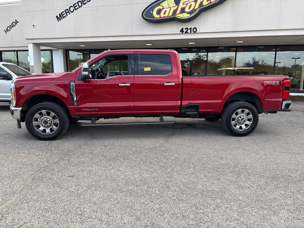 Used 2023 Ford F350 Lariat w/ Lariat Ultimate Package AWD/4WD image 8
