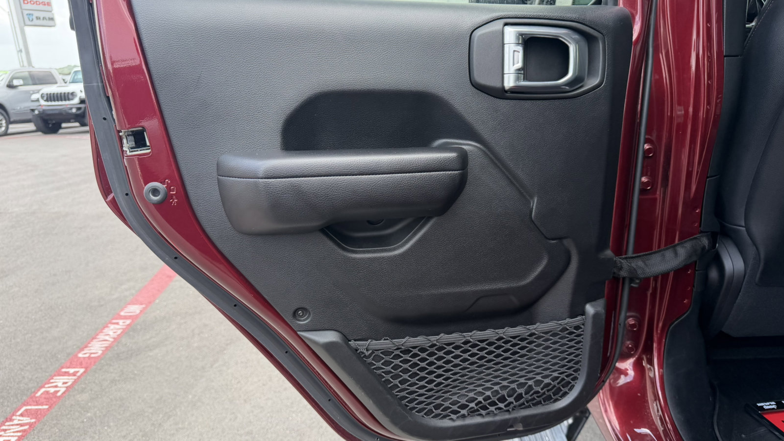 Used 2021 Jeep Gladiator Rubicon AWD/4WD image 13