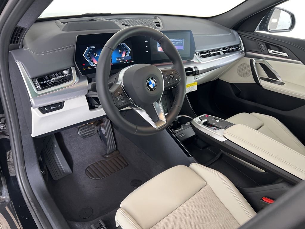 New 2026 BMW X2 xDrive28i AWD/4WD image 7
