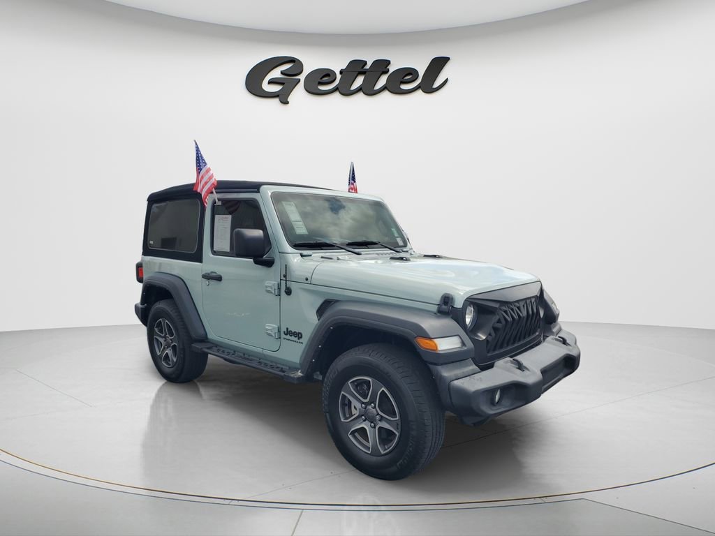 Used 2023 Jeep Wrangler Sport S image 3
