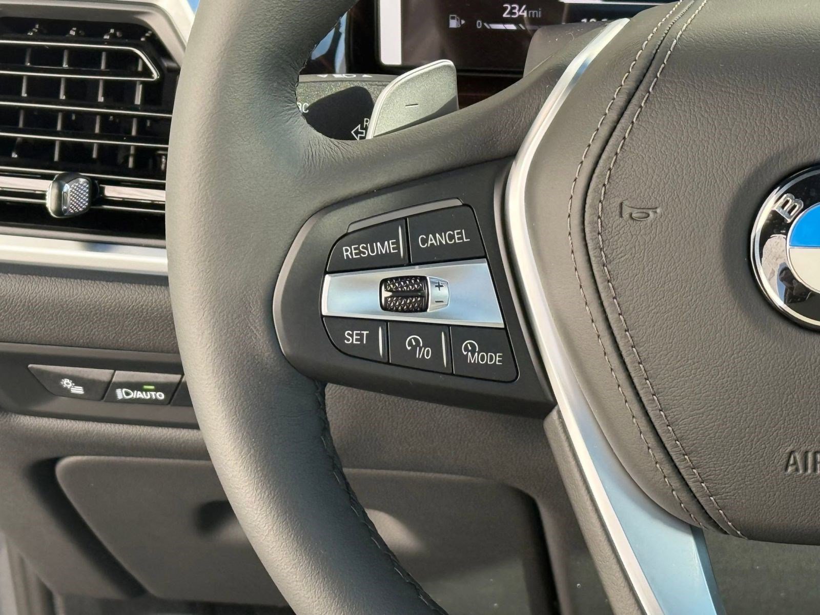 Used 2026 BMW X5 sDrive40i image 14